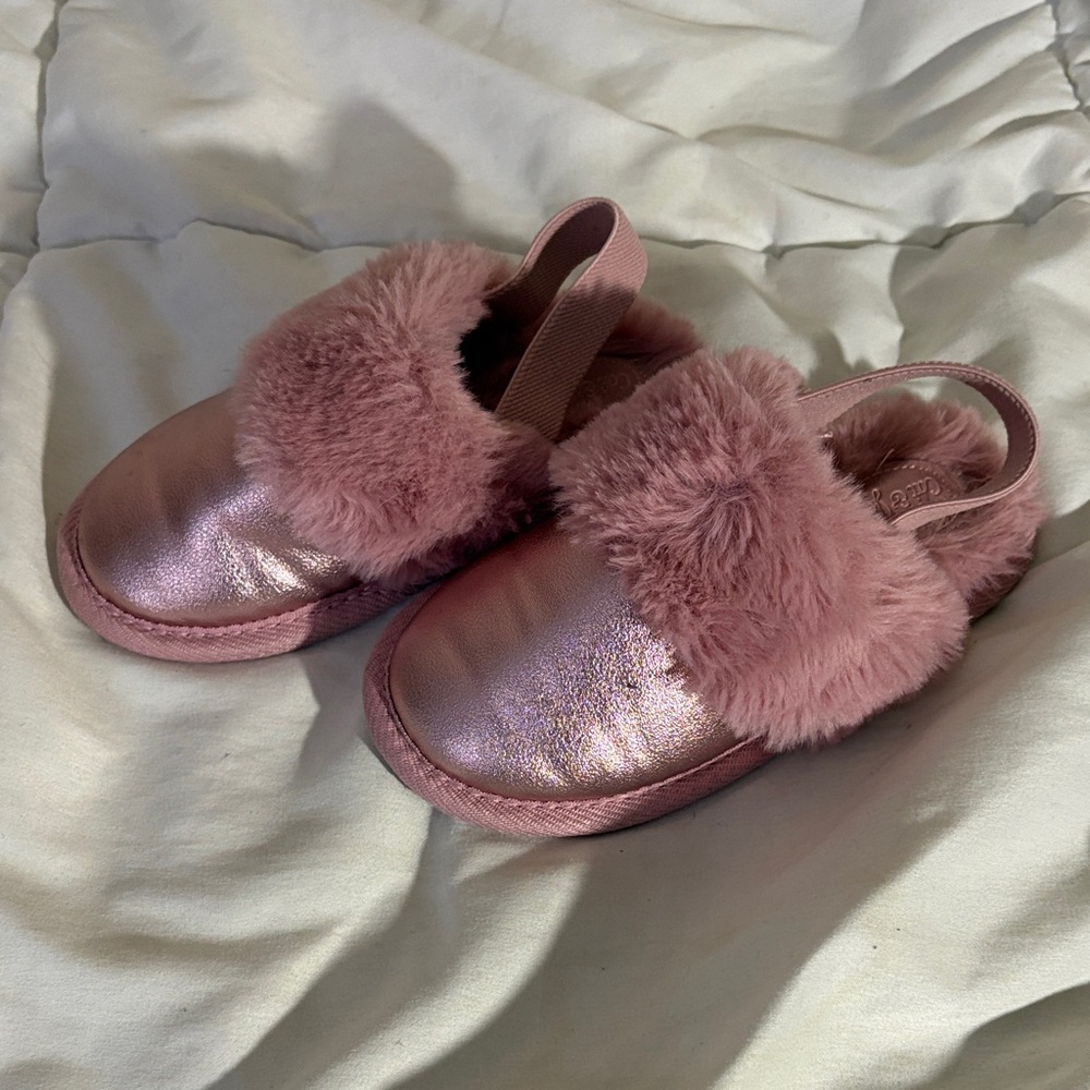 Cat & Jack Toddler Kids Lila Metallic Scoff Slippers in Pink